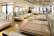 新館OKAY2階マットレススタジオ