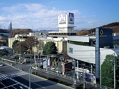 村内ファニチャーアクセス八王子本店