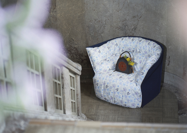 【ligne roset】ドリームベッド×リーンロゼ 提携45周年記念生地「KAKEHASHI」